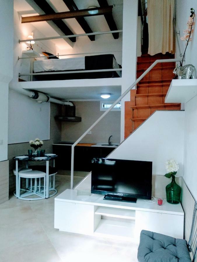 Wish Suite Barrio De Leon En Triana Séville Extérieur photo